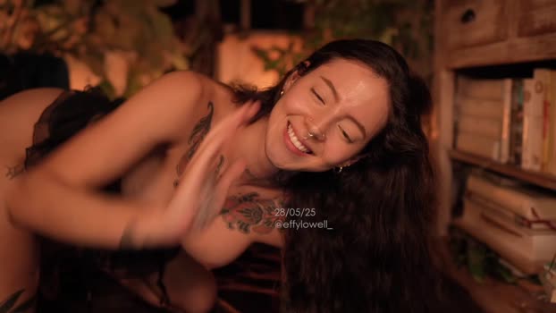 effylowell_ Female Chaturbate 29-05-2025