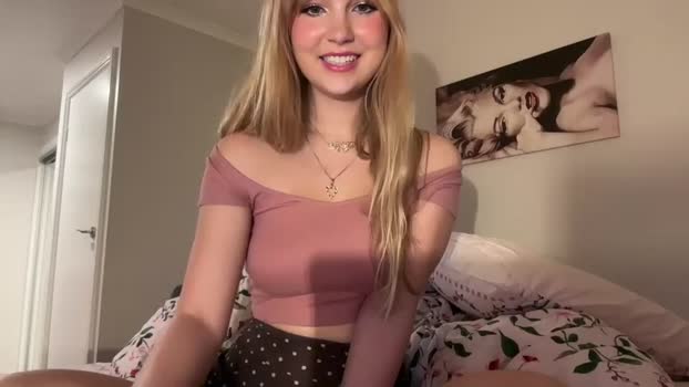 kittengirlxo Female Chaturbate 31-05-2025