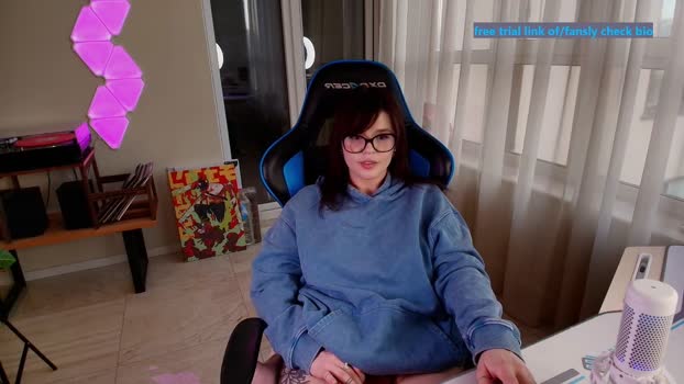 aavee Female Chaturbate 01-06-2025
