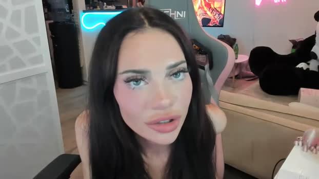 lilbina Female Chaturbate 02-06-2025
