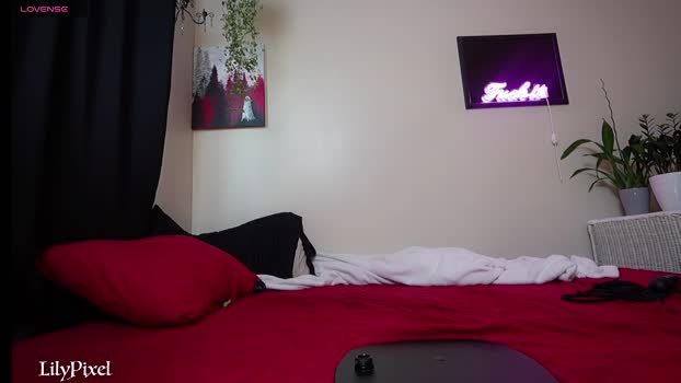 lilypixel Female Chaturbate 02-06-2025