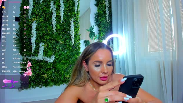zinasquirts Female Chaturbate 04-06-2025