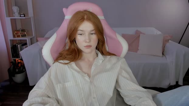 leahsthetics Female Chaturbate 06-06-2025