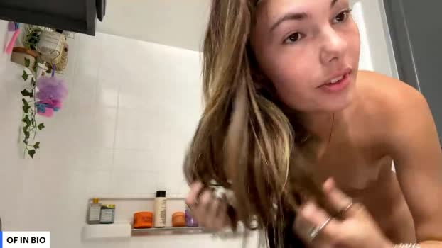 oklayla Female Chaturbate 06-06-2025