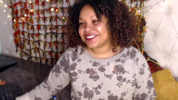 suggabrown_ Couple Chaturbate 06-06-2025