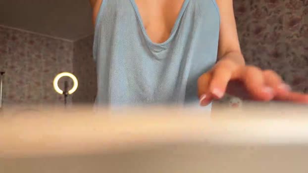 lesi_moonie Female Chaturbate 08-06-2025