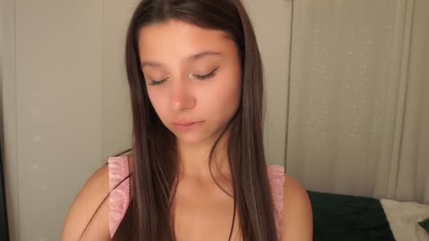 miarouxie Female Chaturbate 07-06-2025