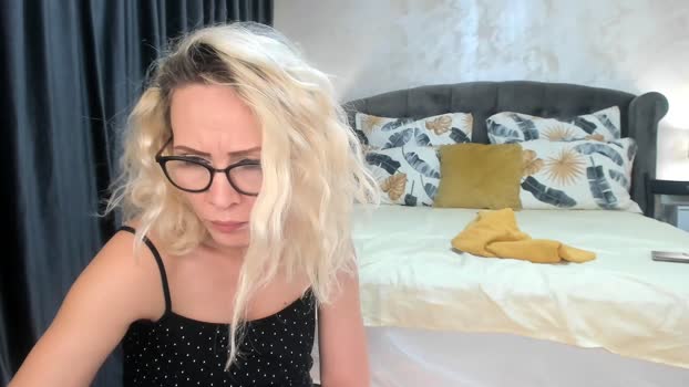 nicepussyfuckk18 Couple Chaturbate 10-06-2025