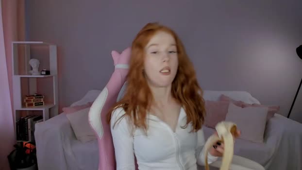 leahsthetics Female Chaturbate 11-06-2025