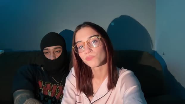 mrandmrsbong Couple Chaturbate 11-06-2025