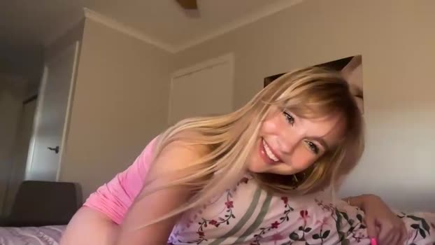 kittengirlxo Female Chaturbate 13-06-2025