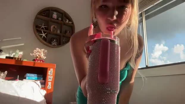 kittengirlxo Female Chaturbate 15-06-2025