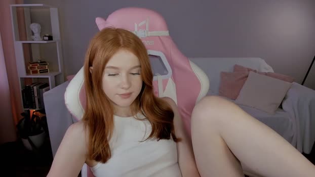 leahsthetics Female Chaturbate 15-06-2025
