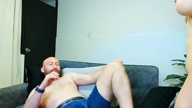 holly_and_honey_69 Couple Chaturbate 16-06-2025