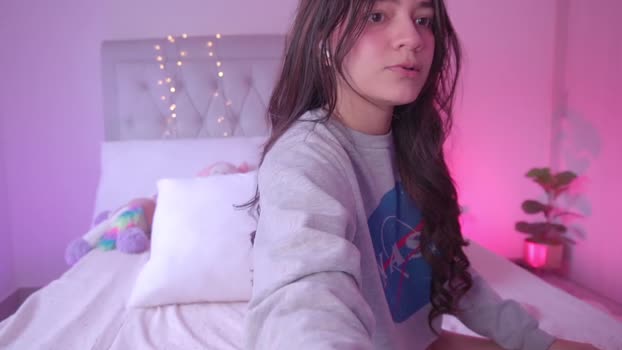 mila_1 Female Chaturbate 17-06-2025