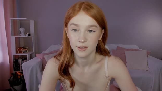 leahsthetics Female Chaturbate 18-06-2025