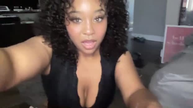 yourmommysol Couple Chaturbate 19-06-2025