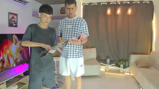 secrethause71605 Couple Chaturbate 20-06-2025