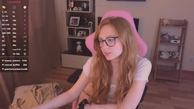 plastic_beach Female Chaturbate 28-06-2025