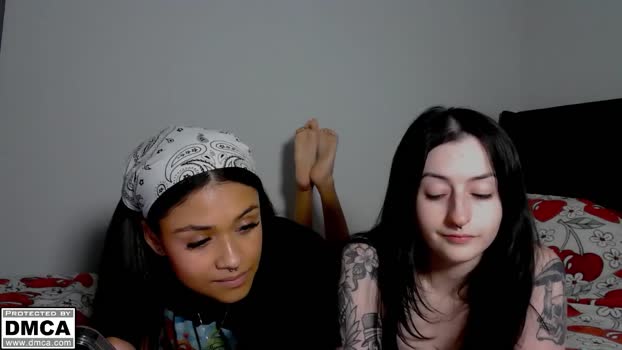 victoriaandlily Couple Chaturbate 30-06-2025