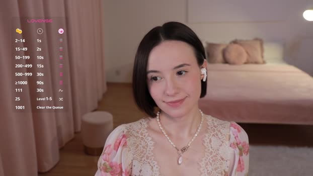 _female_essence_ Female Chaturbate 30-06-2025