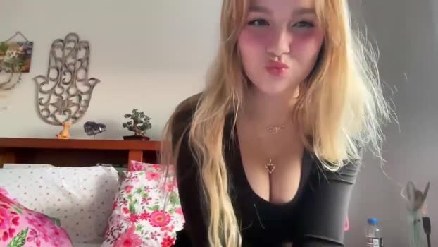 kittengirlxo Female Chaturbate 05-07-2025