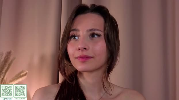 falinecrosthwaite Female Chaturbate 12-07-2025