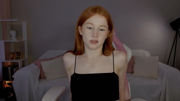 leahsthetics Female Chaturbate 12-07-2025