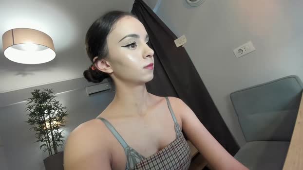 ehotlovea Female Chaturbate 13-07-2025