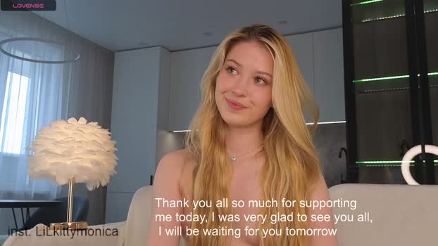 lilkittymonica Female Chaturbate 17-07-2025