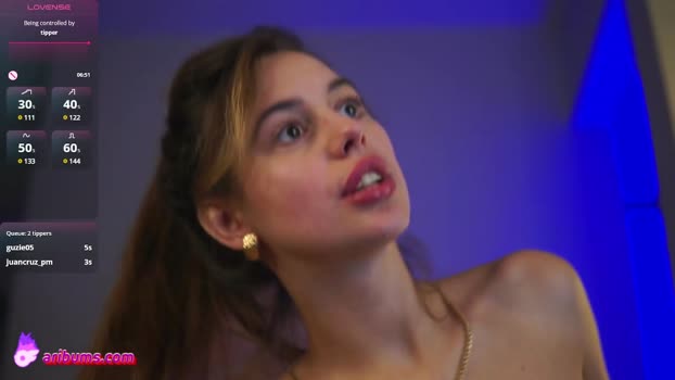 plump_bums Female Chaturbate 18-07-2025