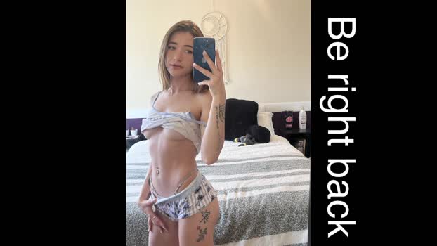 lolariv Female Chaturbate 23-07-2025