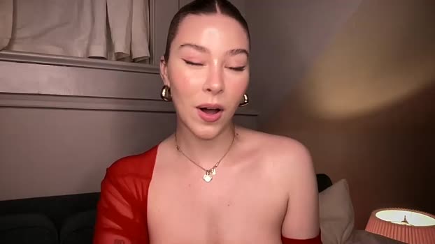 novavangogh Female Chaturbate 29-07-2025