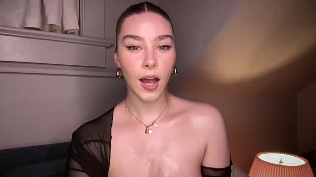 novavangogh Female Chaturbate 31-07-2025