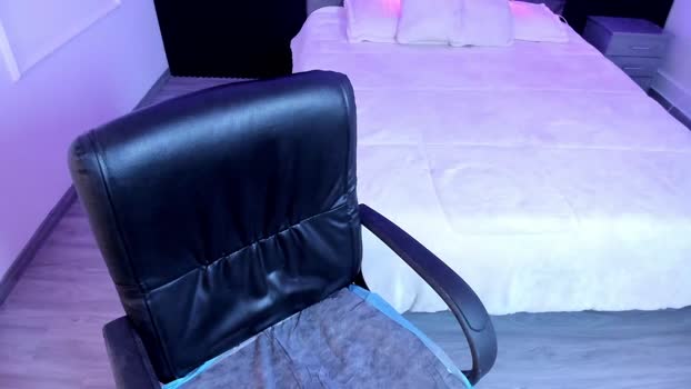 miiaamonroee Couple Chaturbate 01-08-2025