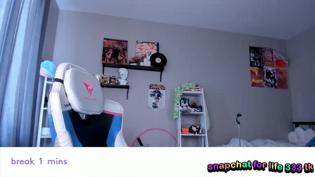 vivian_qwerty Female Chaturbate 01-08-2025