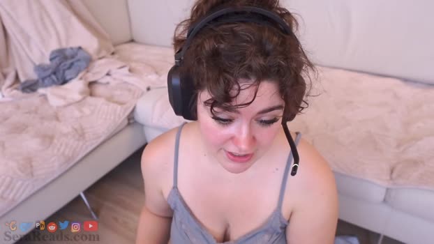 serareads Female Chaturbate 03-08-2025