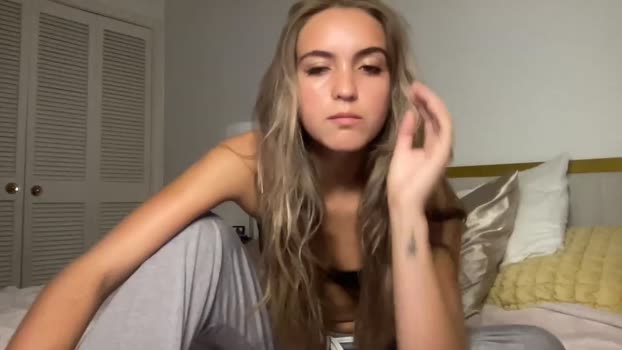 alaunaa Female Chaturbate 04-08-2025