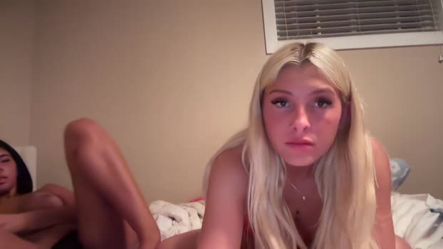 delilaswan Female Chaturbate 04-08-2025