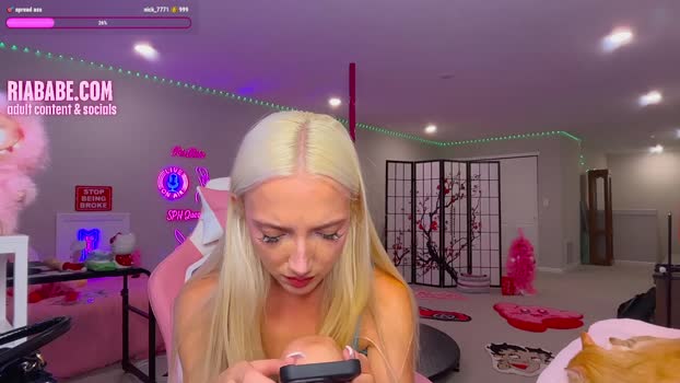 riababe Female Chaturbate 06-08-2025