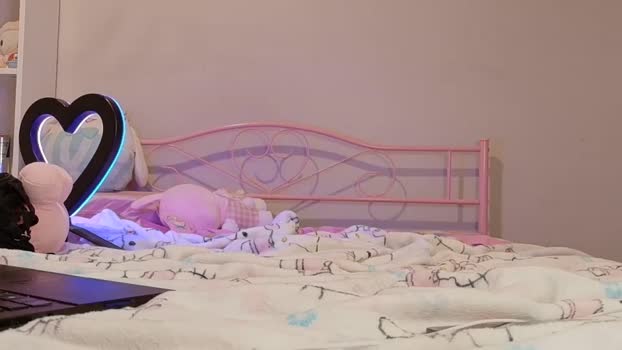strwberrymilk Female Chaturbate 12-08-2025