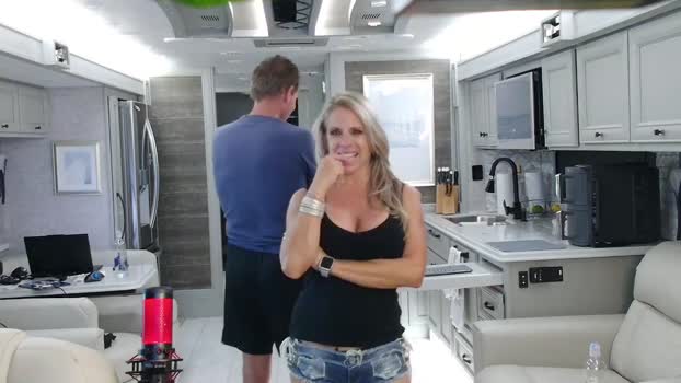wildwifebarbie Couple Chaturbate 16-08-2025