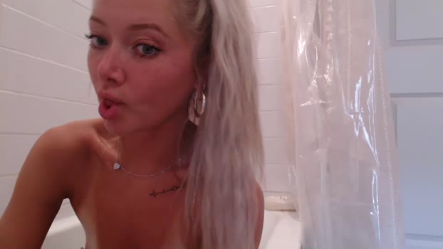 lilyyymonroee Female Chaturbate 18-08-2025