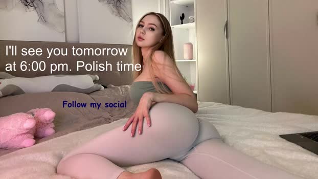 avroramy Female Chaturbate 20-08-2025