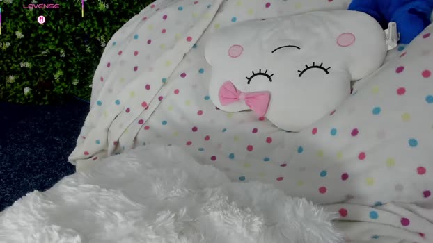 babyaylin Female Chaturbate 19-08-2025