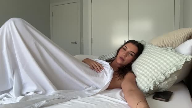 parisbabyxox Female Chaturbate 24-08-2025