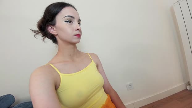 ehotlovea Female Chaturbate 27-08-2025