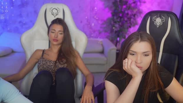 bright_diamonds_054 Couple Chaturbate 29-08-2025
