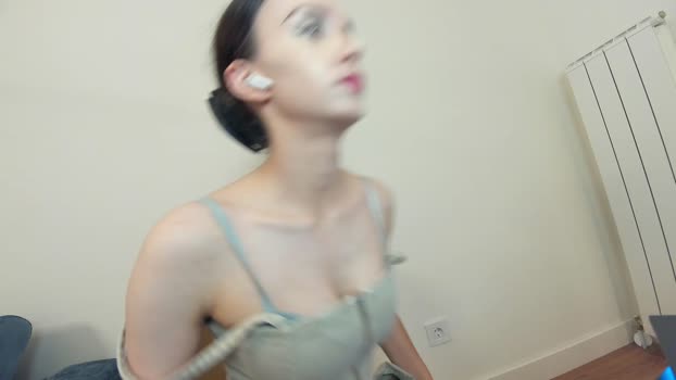 ehotlovea Female Chaturbate 02-09-2025
