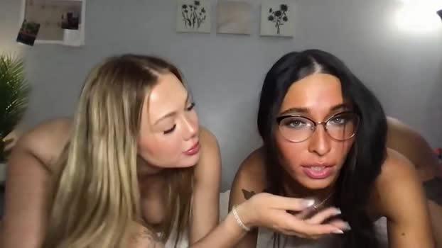 nicolesummerss Female Chaturbate 10-09-2025